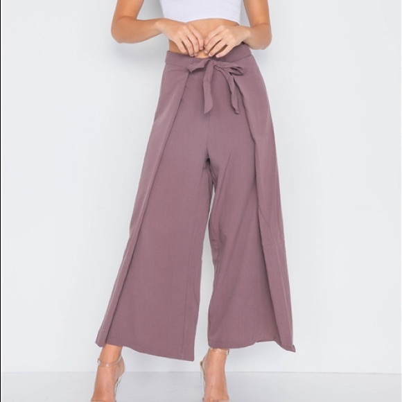 Host Pick Zikita High Waist Wide Leg Pant - Picture 3 of 4
